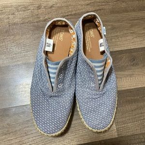 Tom’s slip on shoe